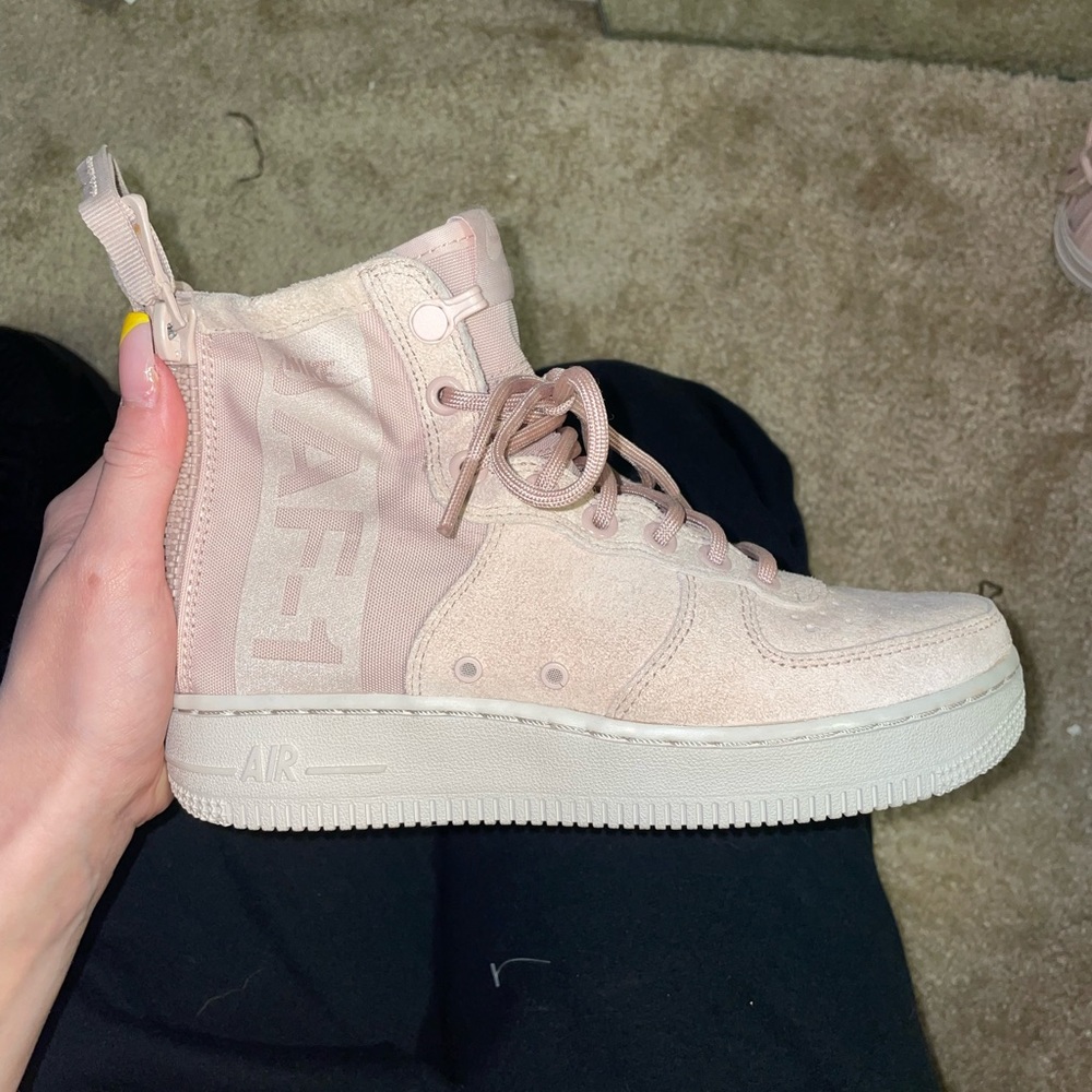 Nike hightop Airforce 1